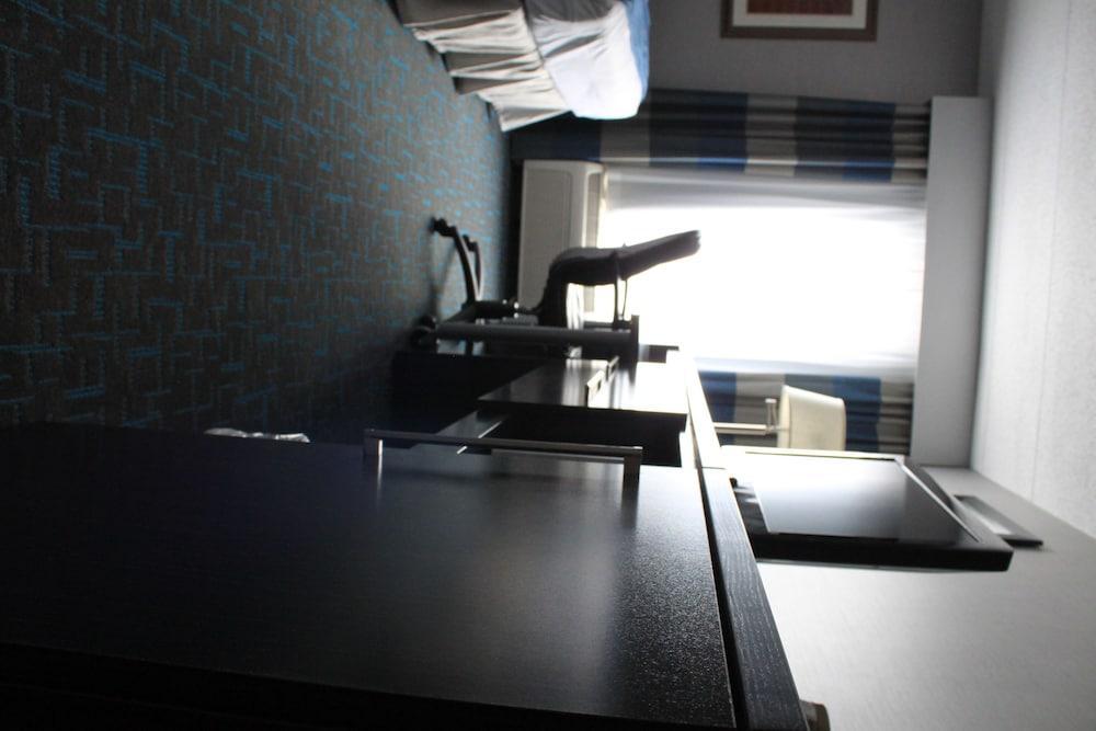 Holiday Inn Express Janesville-I-90 & Us Highway 14 By Ihg Bagian luar foto