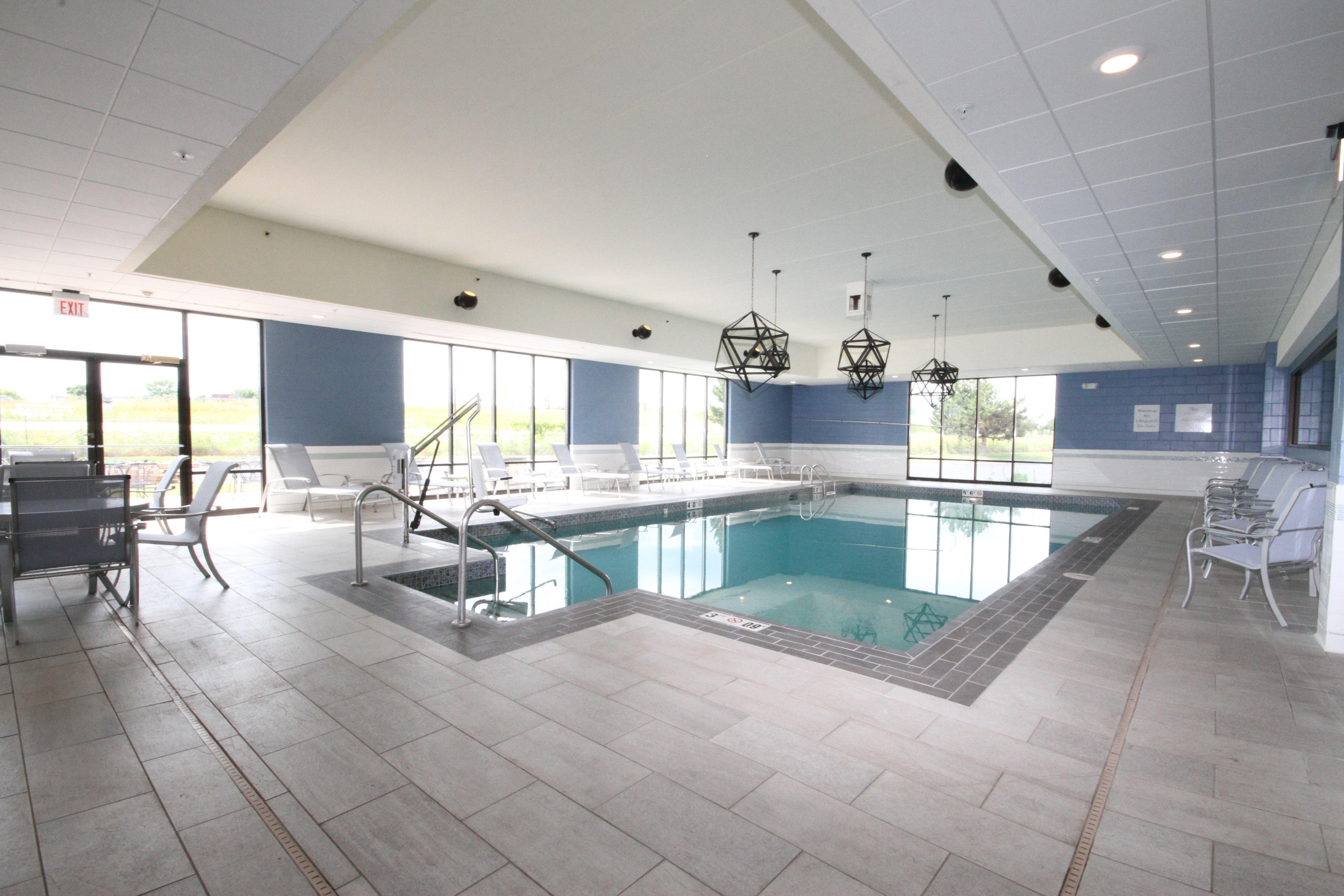 Holiday Inn Express Janesville-I-90 & Us Highway 14 By Ihg Bagian luar foto